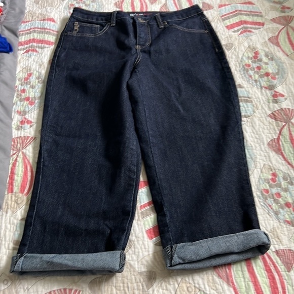 Style & Co. Denim, Dark Blue, Capri Jeans Size 4 NWOT - Picture 3 of 13